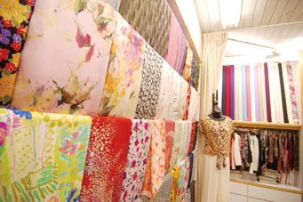 The Yongle Fabric Market (永樂布市) is known far and wide.
